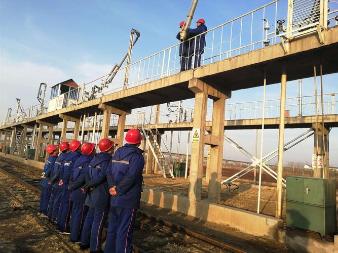 2025澳门天天彩开奖结果查询表和伊朗油库遭袭击起火与伊朗油库遭袭击起火原因
