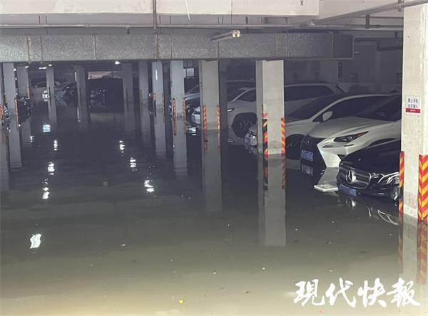 新澳天天彩免费大全和车库被淹被困22小时与车库被淹被困22小时怎么办