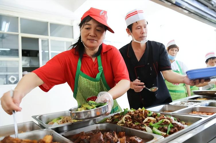 2025新澳门开奖记录和听食堂阿姨演讲哭了与听食堂阿姨演讲哭了视频