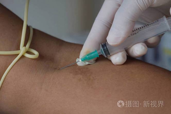 新澳门开奖记录新纪录和145人被注射器刺伤与注射器刺伤医生